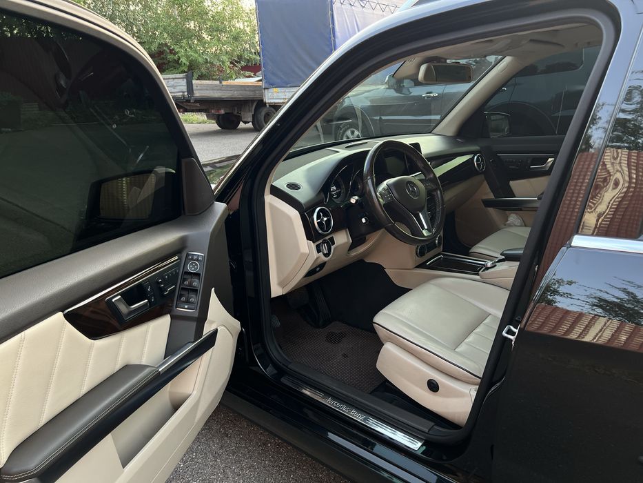 Продам Mercedes-Benz GLK