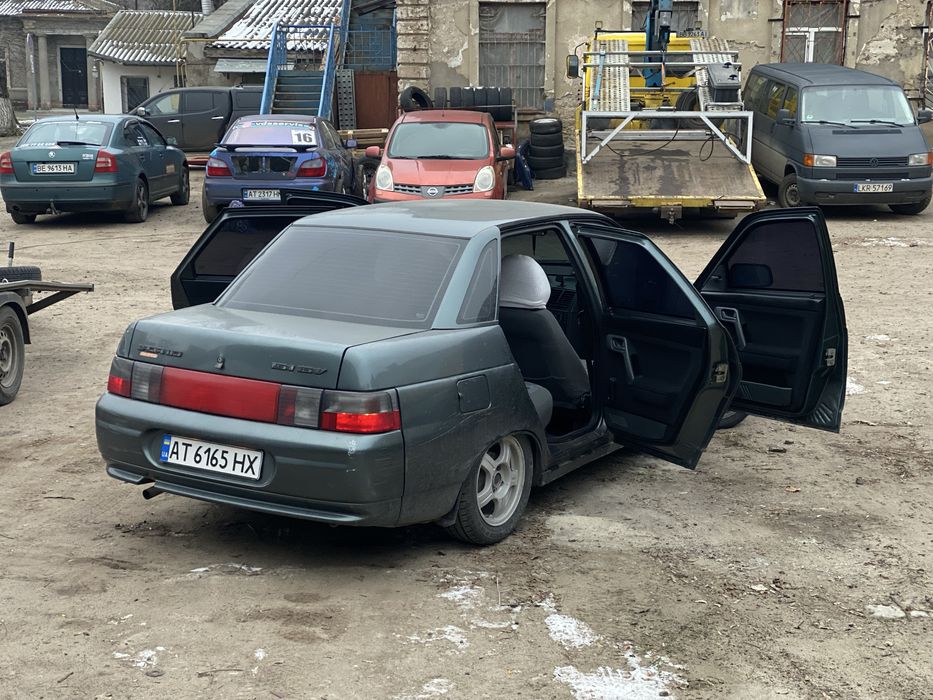 Продаю ВАЗ 2110 1,6 16кл .