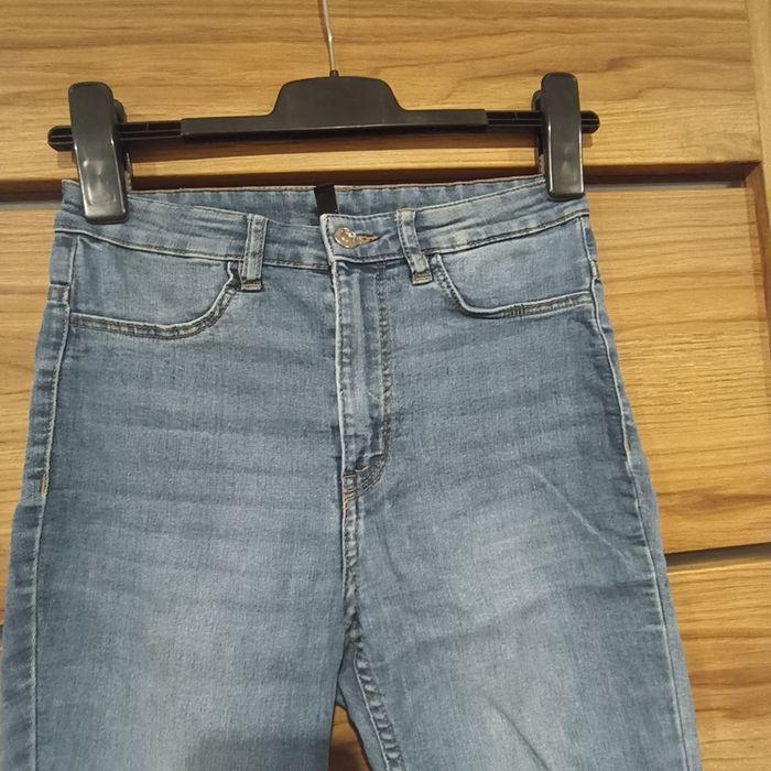 Spodnie jeansowe jeansy z wysokim stanem h&m