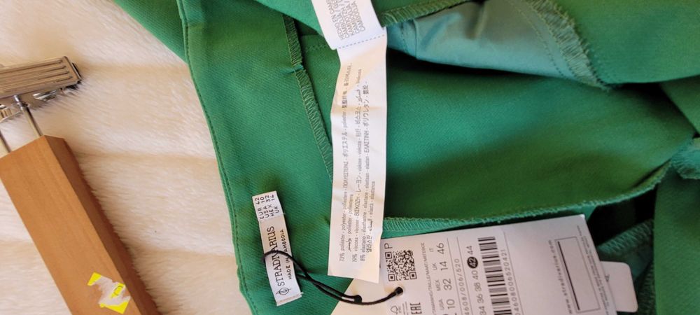 Zielone wysokie spodnie cygaretki Stradivarius,roz 42