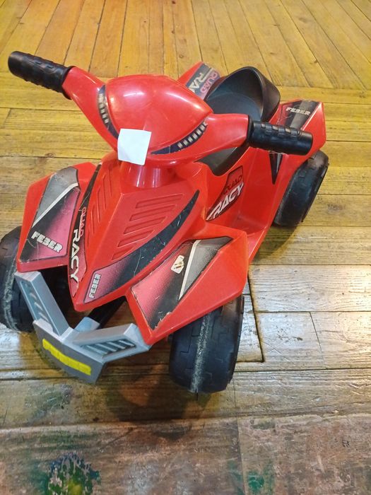 Moto quatro de criança