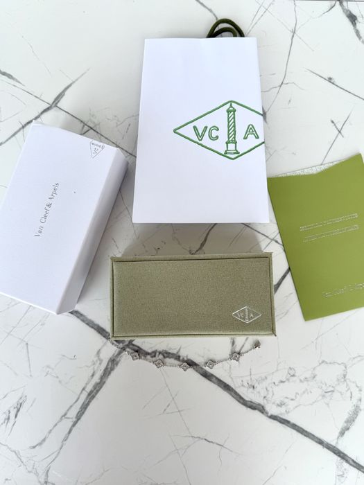 Браслет Van Cleef & Arpels  розмір регулюється, посріблення 925 проби,з камінцями, конюшина, клевер ван клиф, цепочка, серебро, ланцюжок
