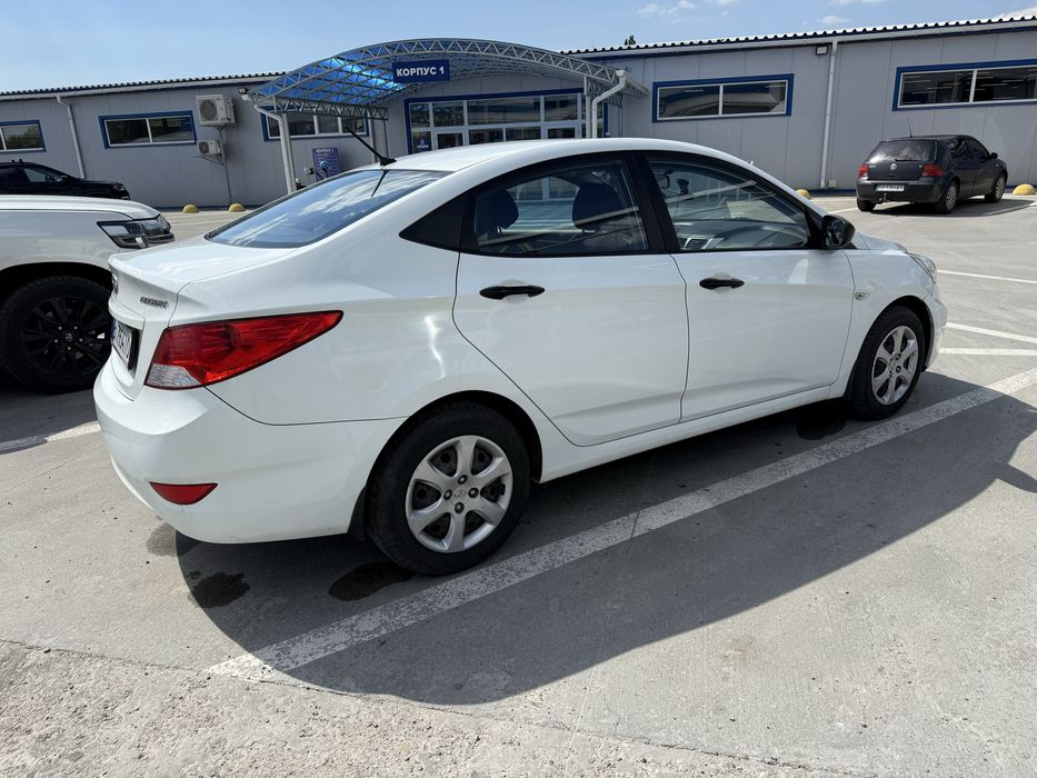 Продам Hyundai Accent(Хюндай Акцент) 2013