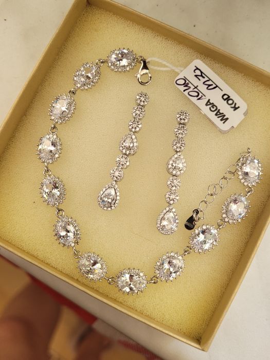 Nowy komplet ślubny