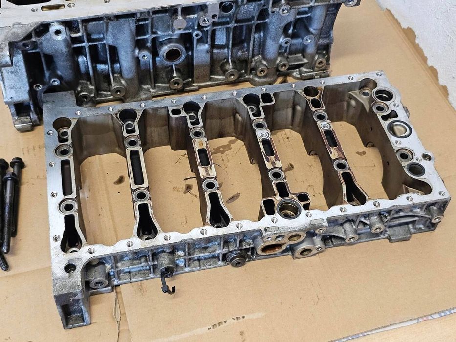 blok silnika volvo s80 v70 xc70 xc60 v50 s40 c30 c70 2.5t 30677776