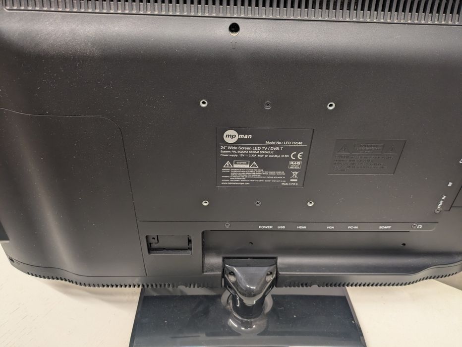 Vendo TV LCD antiga 24 polegadas com comando