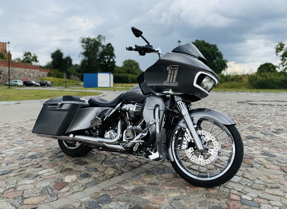 Harely Davidson Rod Glide 2017. M8