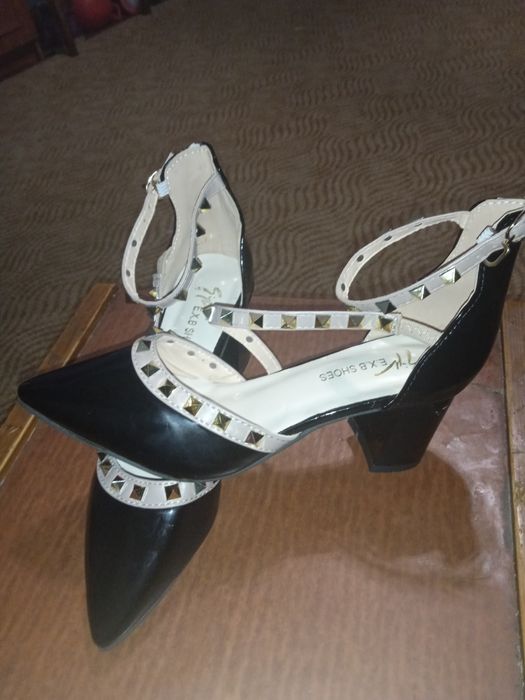 Туфлі,туфельки,лодочки