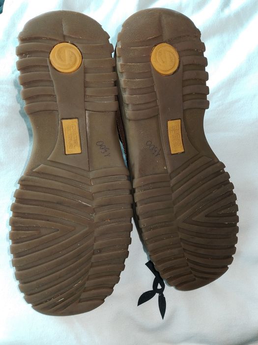 чоловічі туфлі бренду Camel Active,