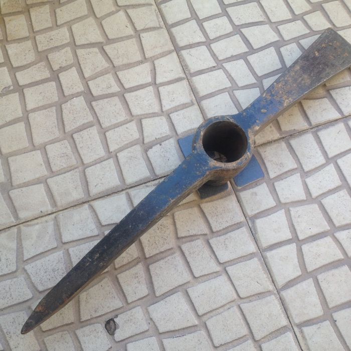 Picareta para obras ou jardinagem