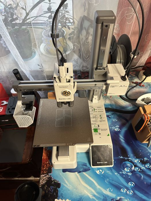 Продам 3D-принтер Bambu Lab A1 Mini