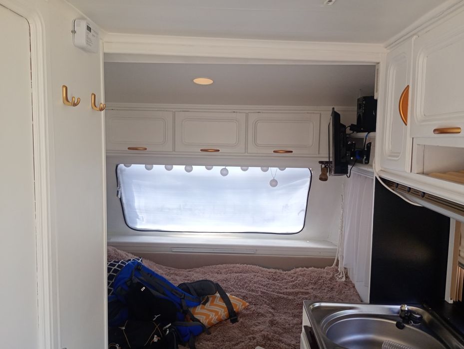 Przyczepa LMC Caravan.