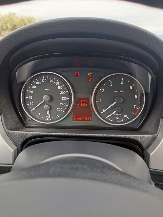 BMW 325i - E90 - 2007.