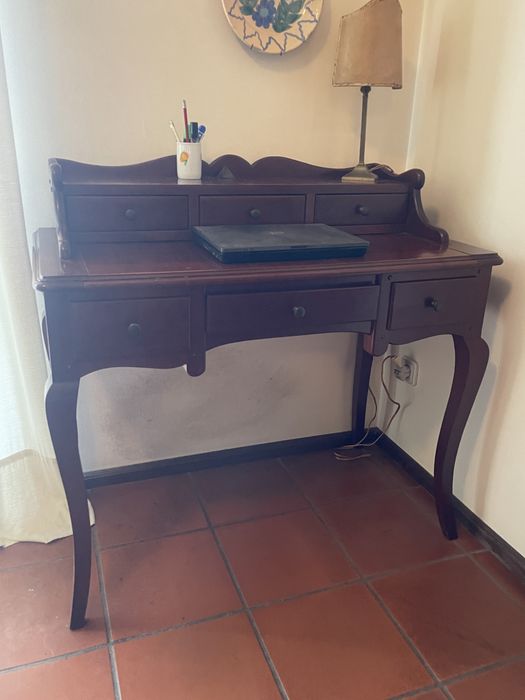 Secretária  escrivaninha