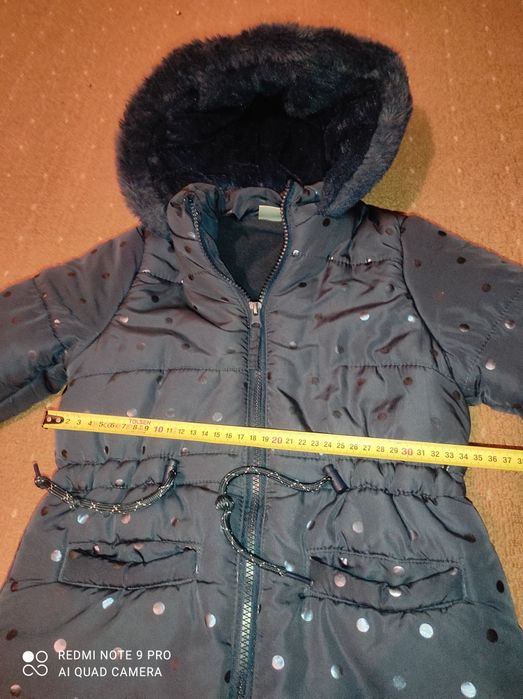 Тепла зимова куртка 122 р.