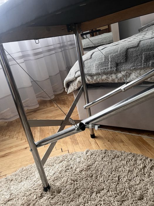 Кушетка для нарощення вій або перманенту