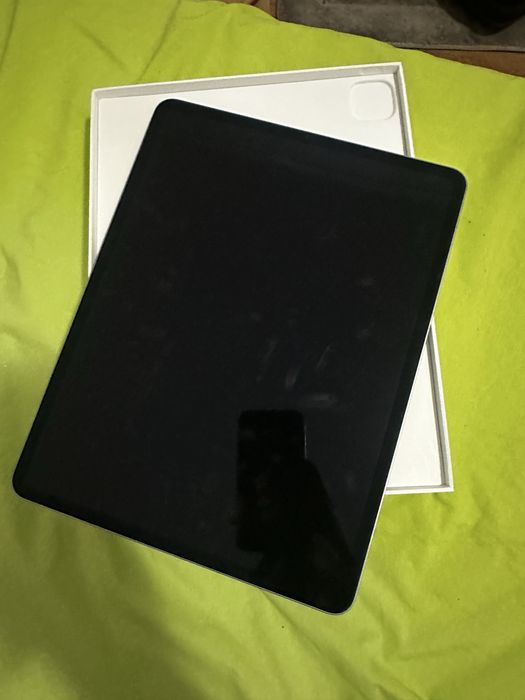 iPad Pro M2, 6ª Geração, 12.9 Polegadas 2022