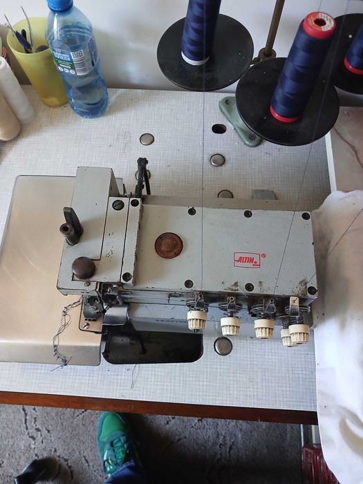 Overlock 5 nitkowy Textima