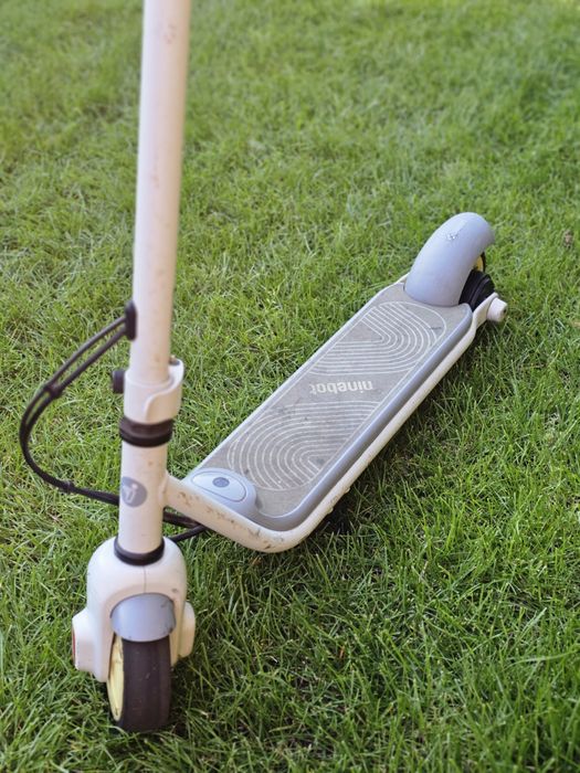 Hulajnoga Ninebot Segway C8