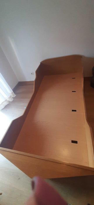 Cama solteiro  pinho