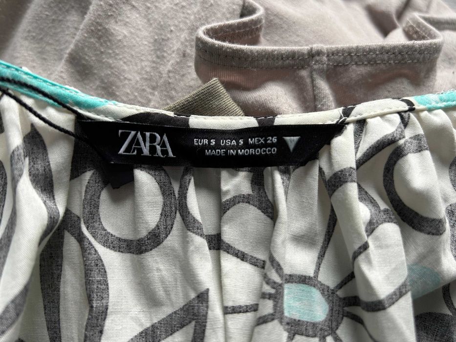Kwiecista sukienka - ZARA