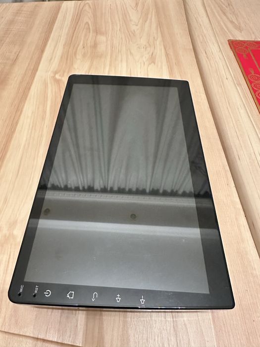 Продам монитор новый