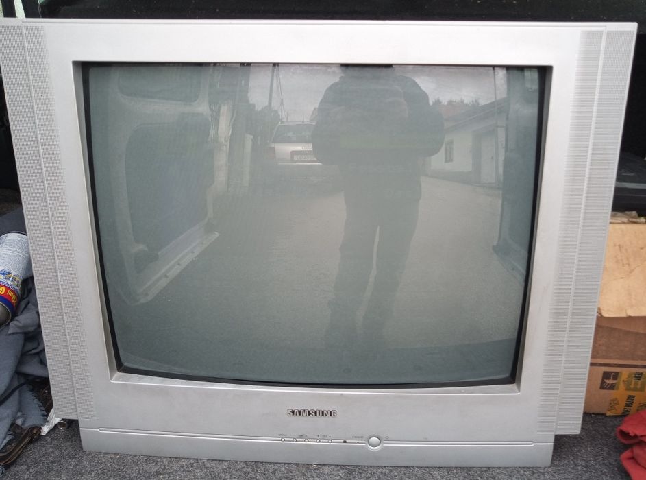 TV CRT Samsung CW28 melhor oferta