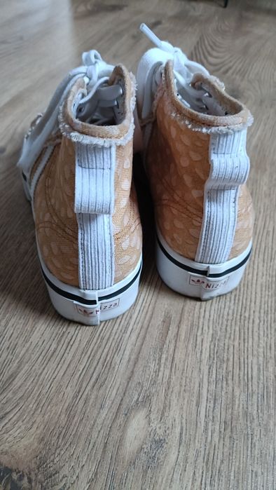 Sneakersy Disney adidas nizza