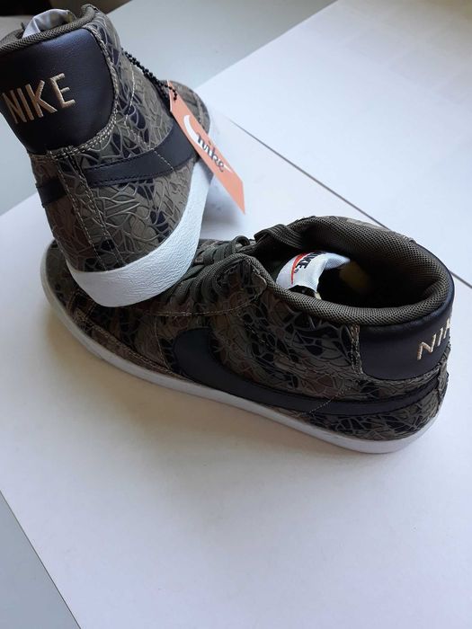 Nike Blazer MID PRM VNTG QS para o n.º 46 Versão especial camuflado