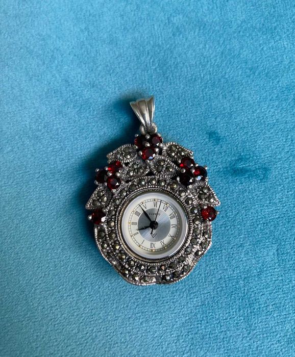 Nowy srebrny zegarek wisiorek granaty markazyty srebro 925 vintage