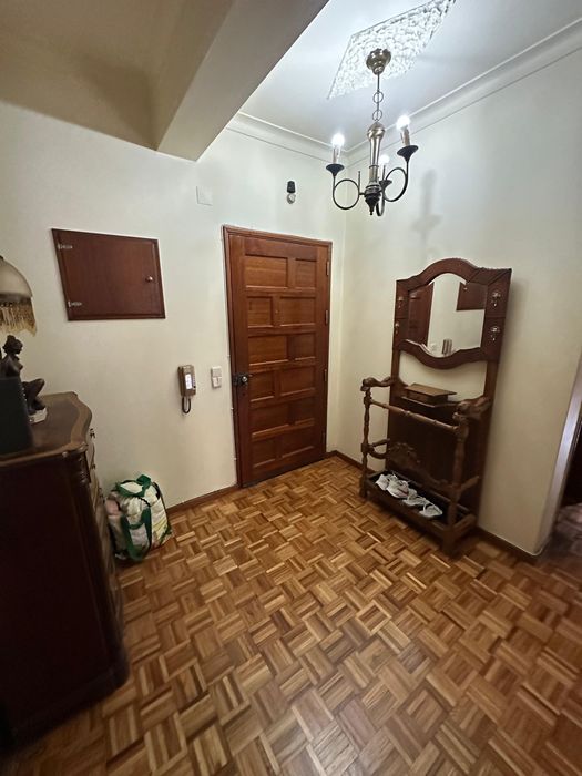 T3 no centro do Fundão para arrendamento prolongado