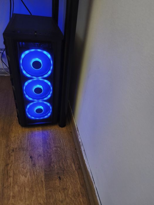 Komputer Radeon RX 7700 XT AMD ryzen 5 5600