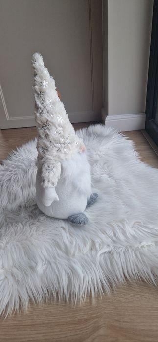 Nowy biały skrzat krasnal