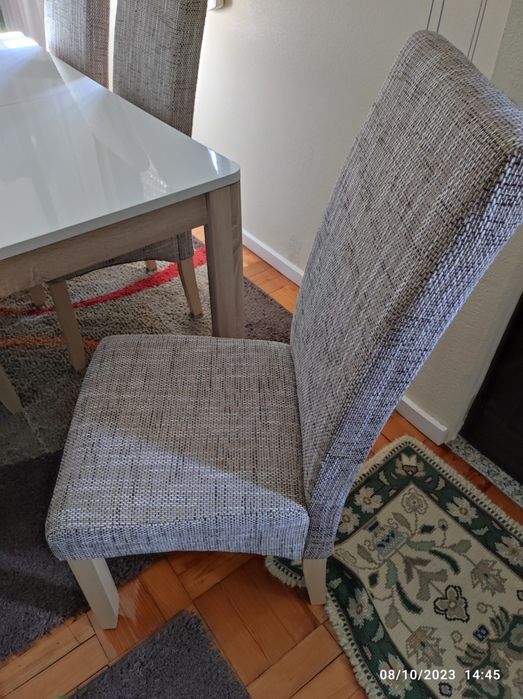 Mesa de sala e 6 cadeiras (tudo novo)
