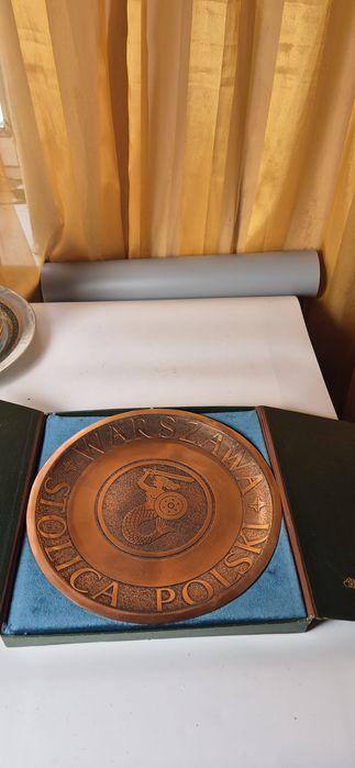 Cepelia PRL mosiężny talerz okazjonalny Warszawa w oryginalnym etui