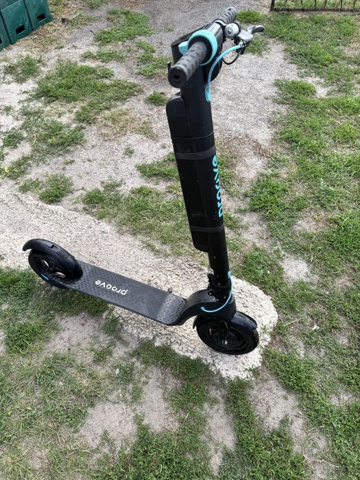 Продам електросамокат Proove X-City Pro
