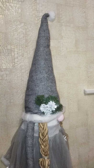 Гномка новорічна велика