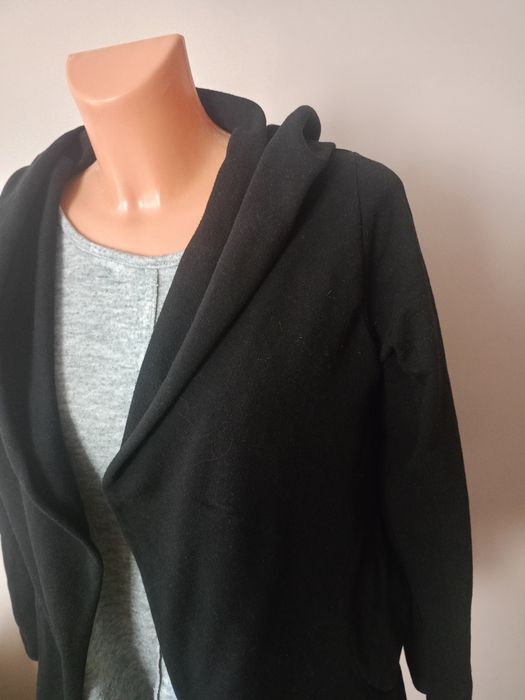 Sweter kardigan z kapturem
