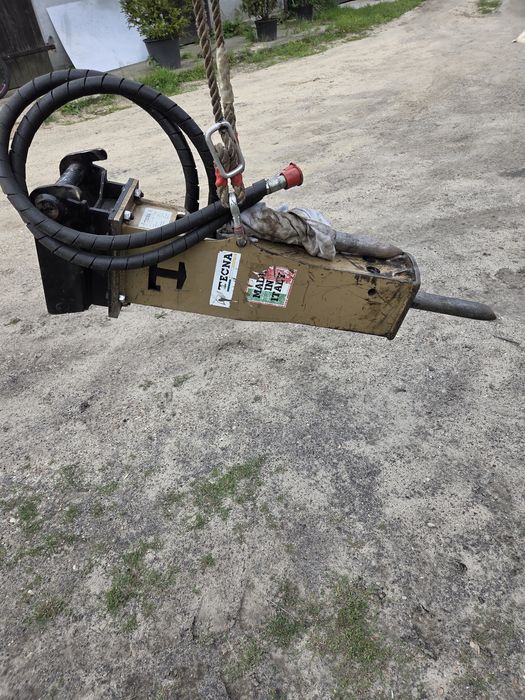Młot wyburzeniowy TECNA T120 do minikoparki  . Ms01