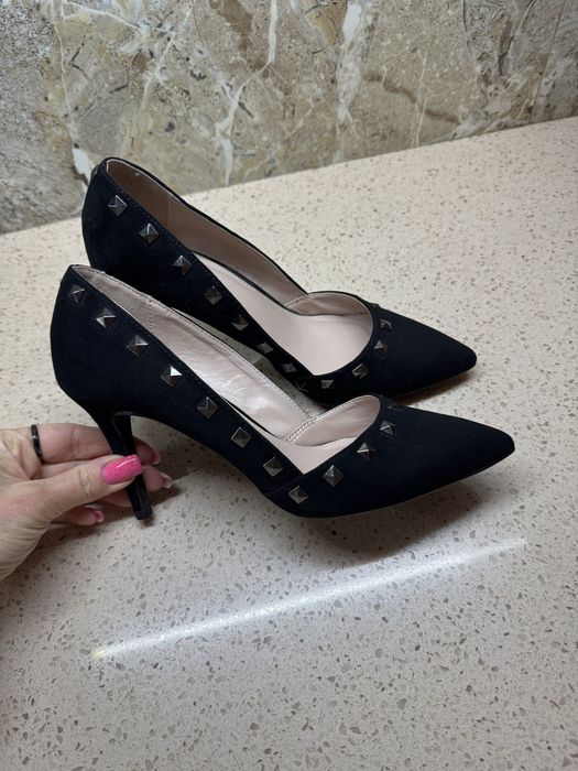 Туфлі чорні. Next