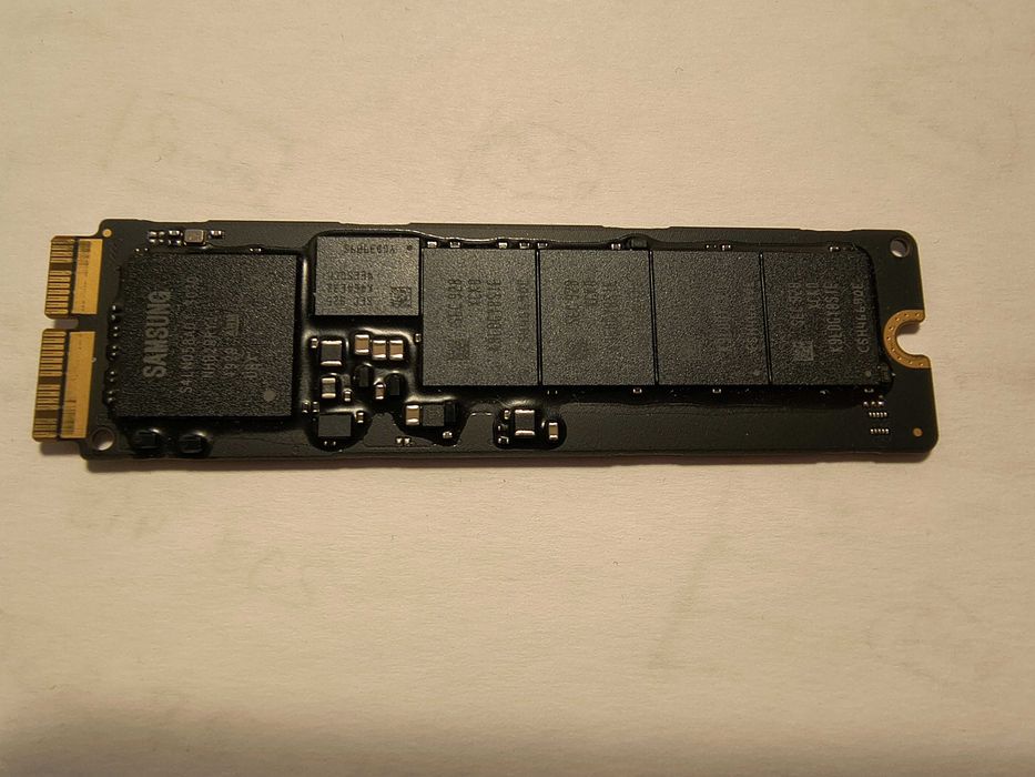 Оригінальний SSD диск 128 GB з Macbook Air 2017 (A1466)