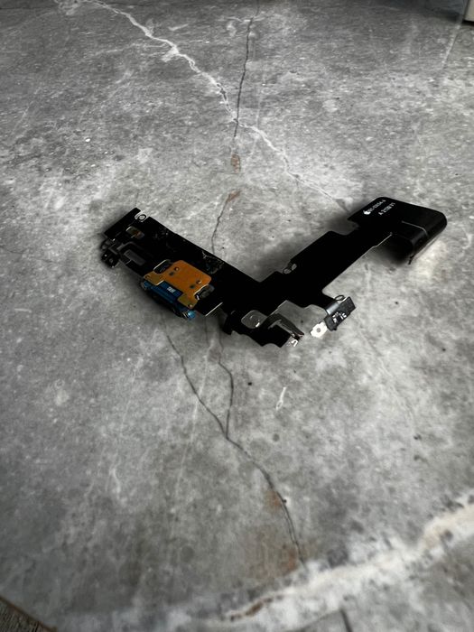 iPhone 13 запчастини розборка
