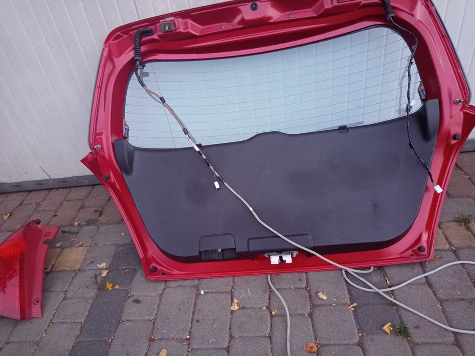 klapa tylna suzuki Swift mk6 czerwony zck
