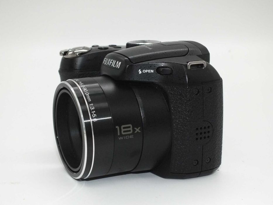Aparat Fujifilm Finepix S2500HD, pasek, baterie gratis.