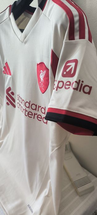 Camisola Vendo camisola do Liverpool da época 25/26Liverpool