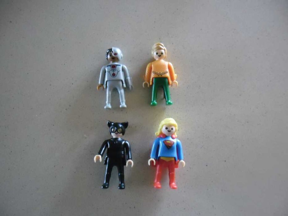 Bonecos Kinder - Colecção DC playmobil - Editado 08/06/2026