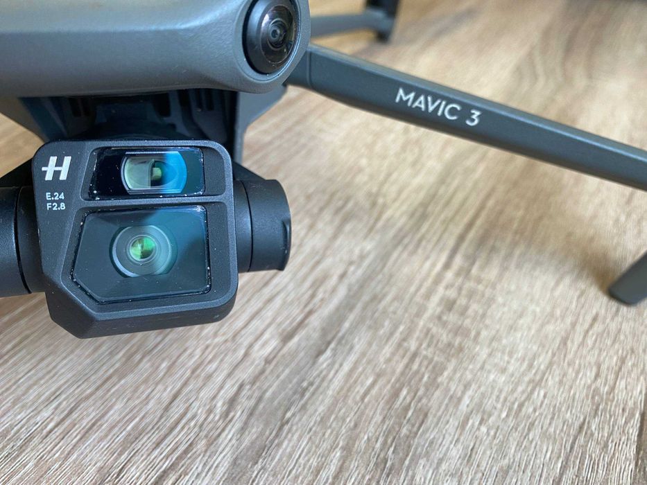 DJI Mavic 3 Б/У | На акаунті | Не прив'язаний до пульта | Обмеження зняті