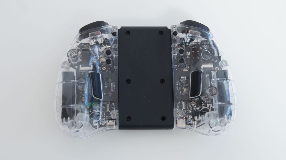NYXI Hyperion Transparent do Nintendo Switch OLED – uszkodzone złącze