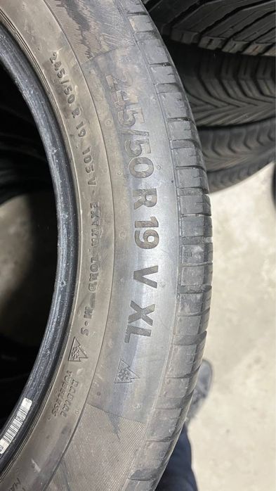 Комплект зимової гуми 245/50/19 Continental