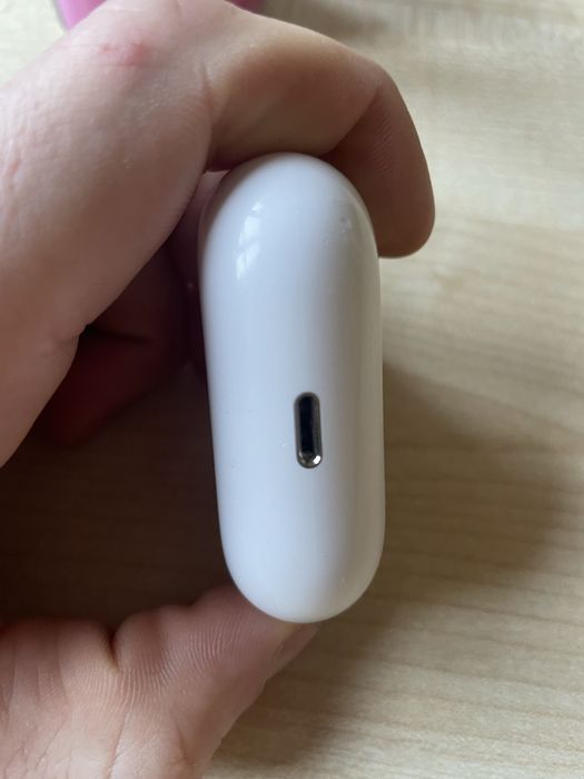 Etui ładujace air pods pro 1